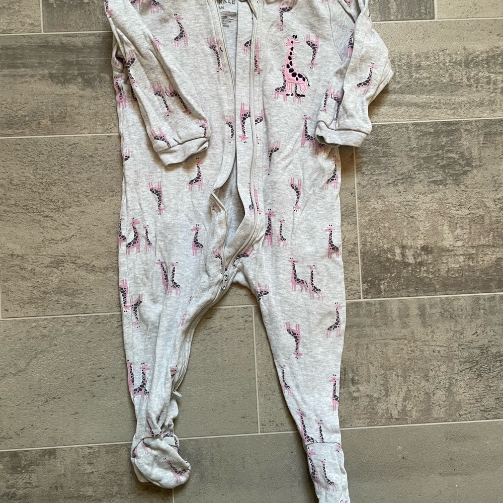 2/$10 Pekkle Gray and Pink Giraffe Print Kids One Piece